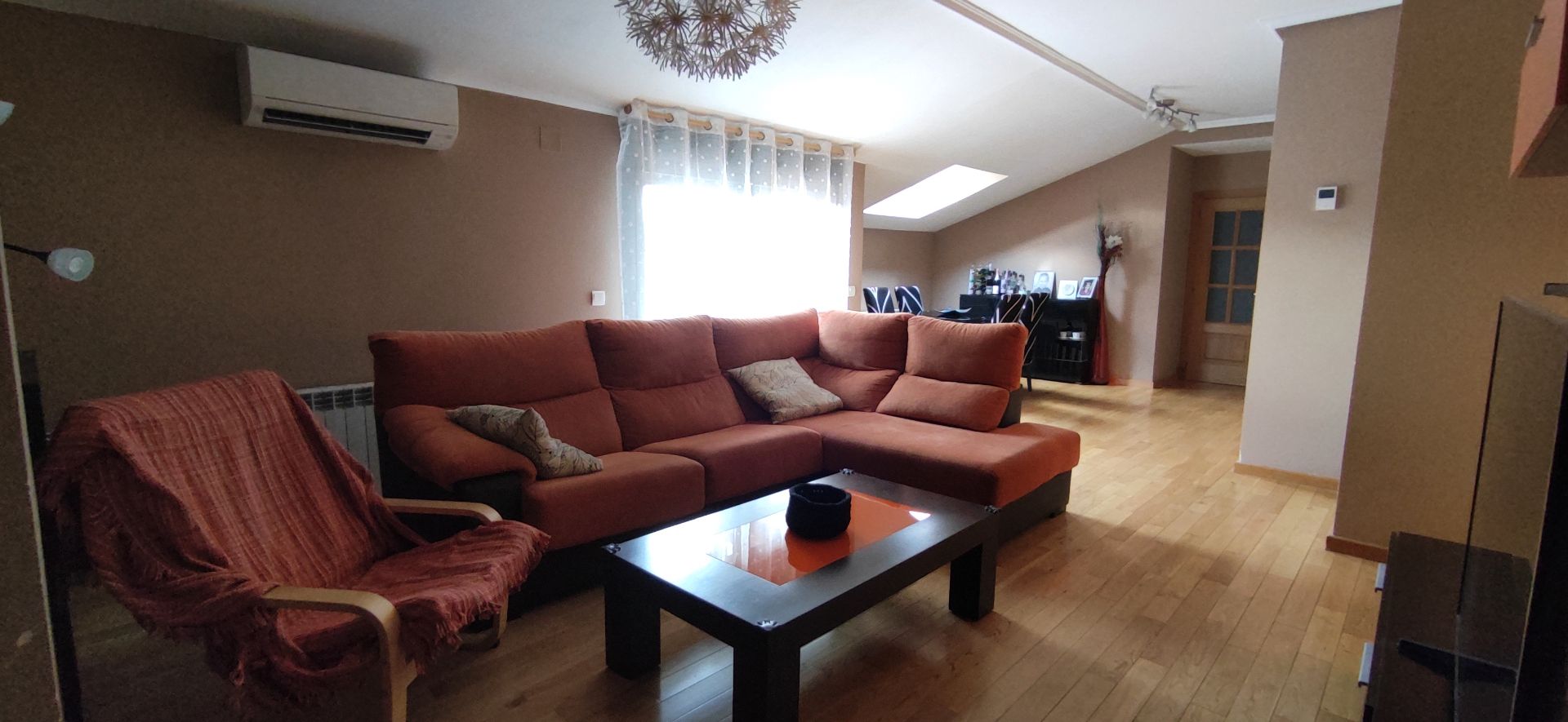 Living room of Attic for sale in Seseña  with Air Conditioner, Heating and Parquet flooring