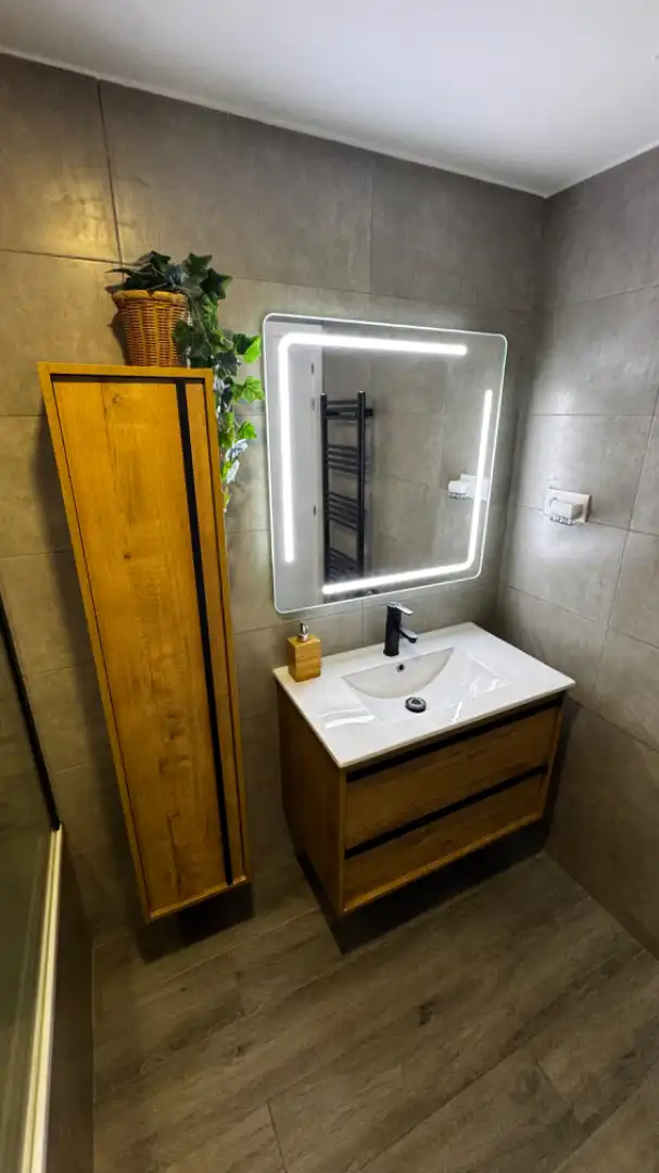 Baño de Piso en venta en Torredembarra con Calefacción, Terraza y Horno