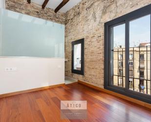 Attic to rent in Sant Pere, Sta. Caterina i la Ribera