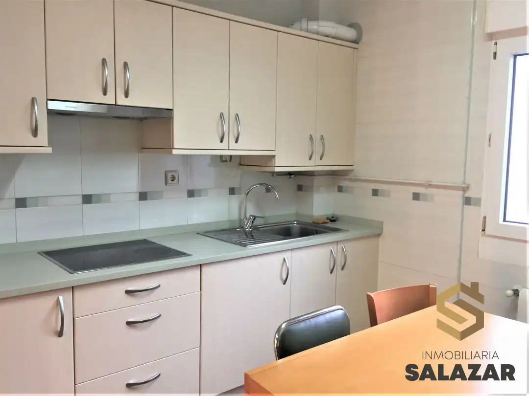 Cocina de Piso de alquiler en Bilbao  con Calefacción