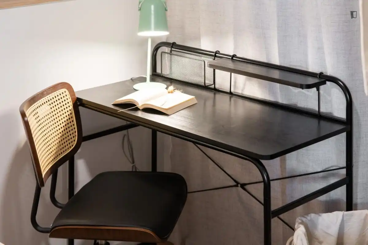 Habitación de Apartamento para compartir en Barcelona con Aire acondicionado, Calefacción y Amueblado