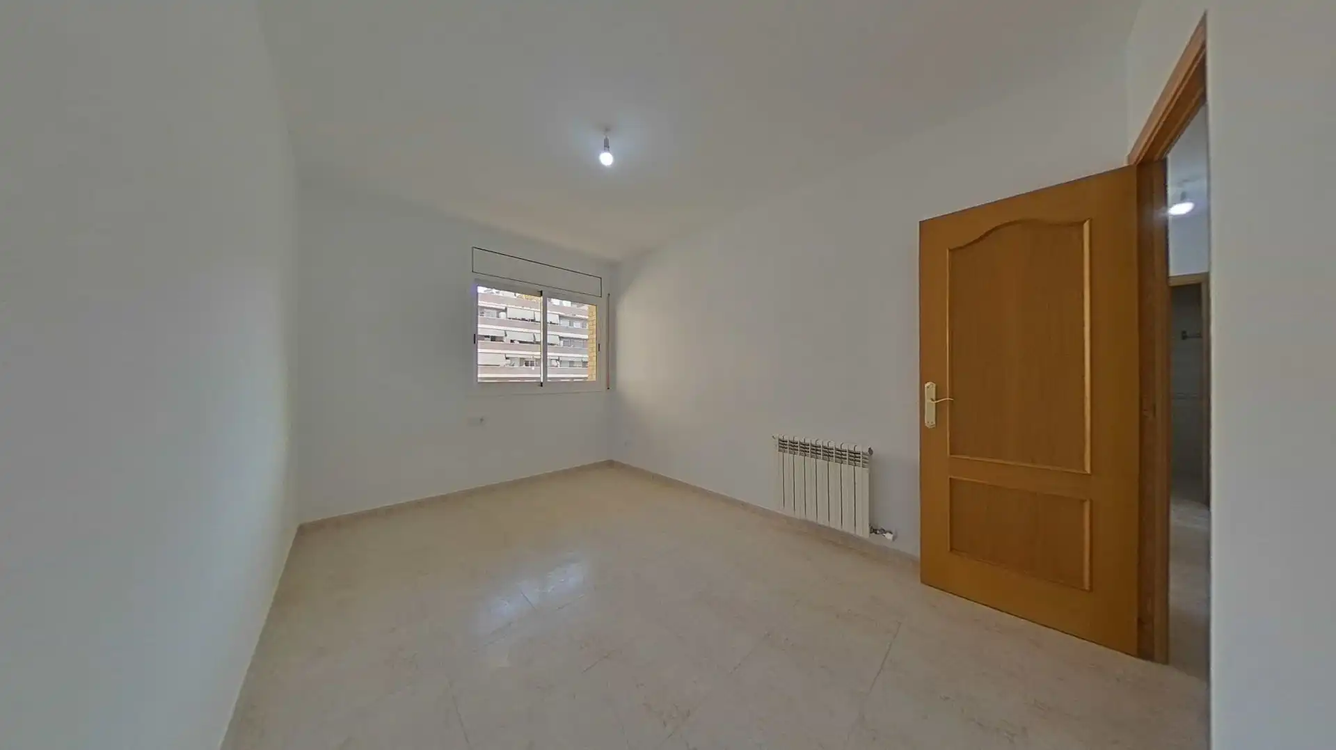 Bedroom of Flat for sale in Terrassa  with Heating
