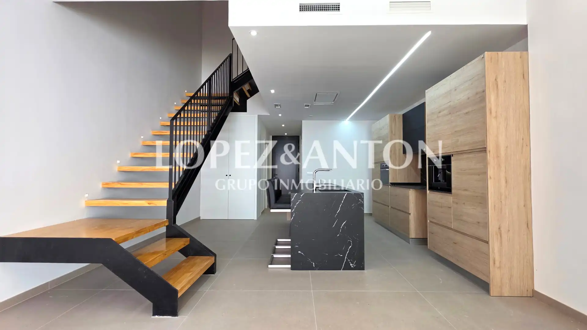 Casa adosada en venta en Benaguasil con Aire acondicionado, Calefacción y Terraza