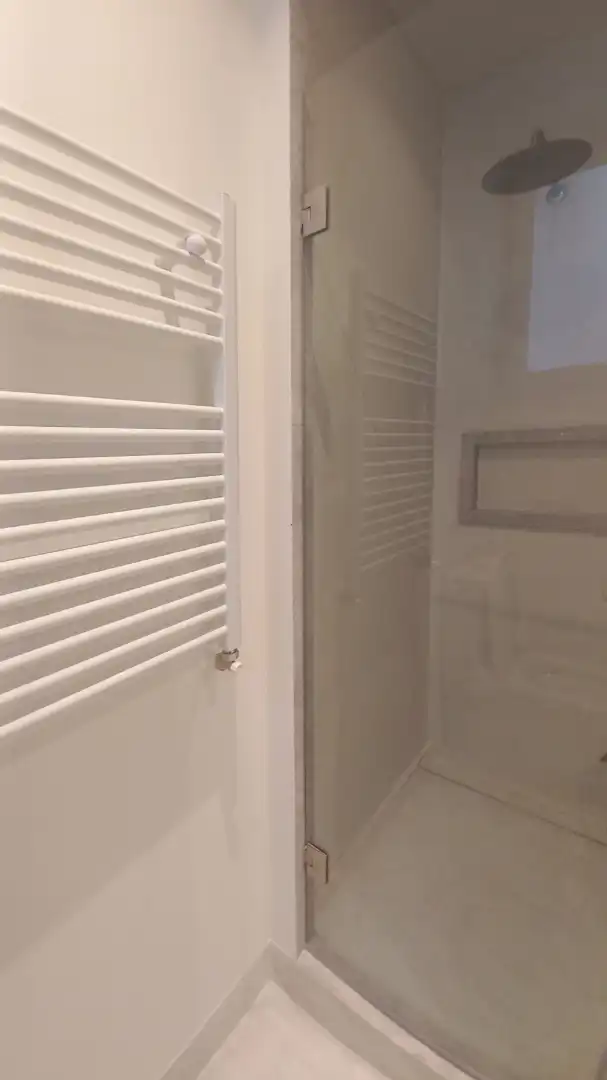 Badezimmer von Wohnung zur Miete in Madrid mit Klimaanlage, Heizung und Parkett