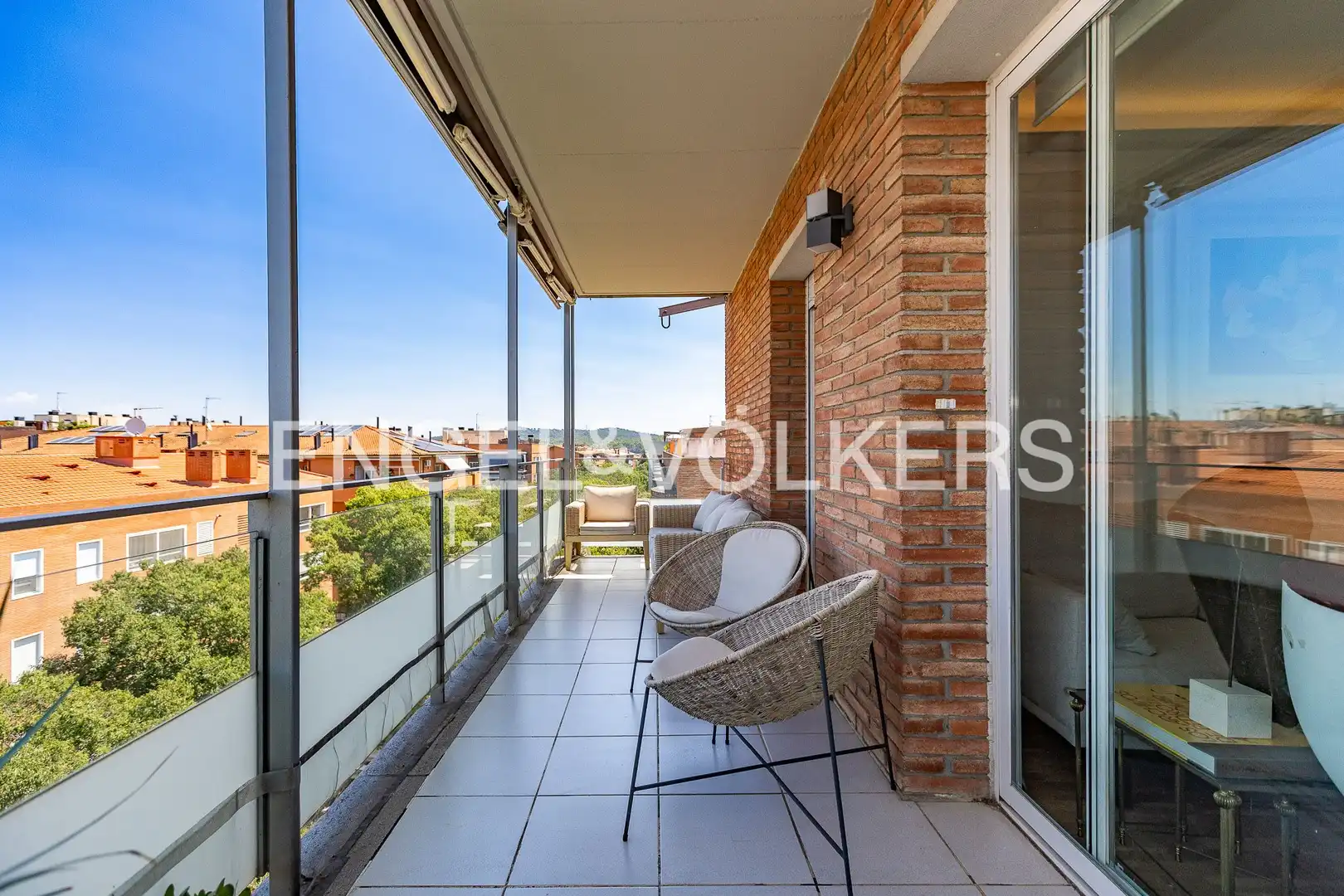 Terrace of Attic for sale in Sant Cugat del Vallès  with Heating, Parquet flooring and Swimming Pool