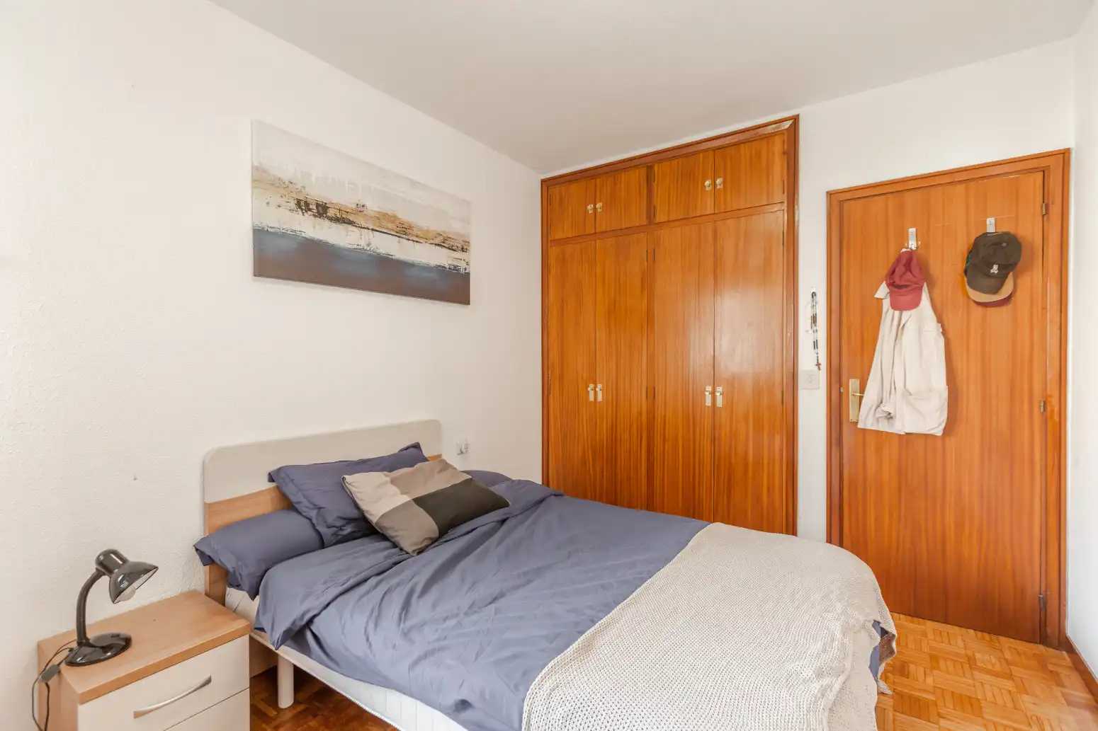 Dormitori de Pis de lloguer en  Pamplona / Iruña amb Calefacció, Parquet i Terrassa