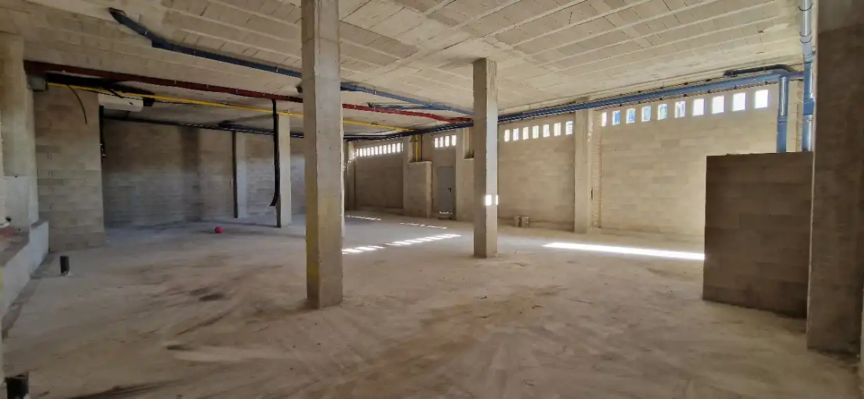 Local comercial de lloguer a Calle Valle de Egüés 2295, imagen 2