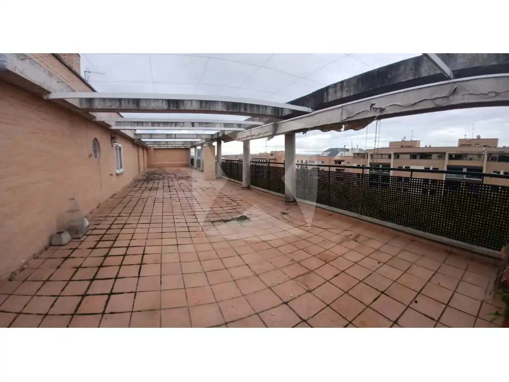 Ático en venta en Paseo Condes de Barcelona, Maria Auxiliadora - Barriada de Llera