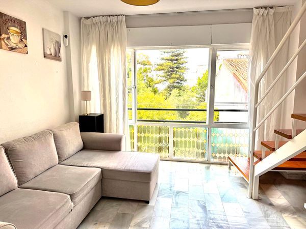 Sala d'estar de Pis en venda en Málaga Capital amb Aire condicionat i Moblat