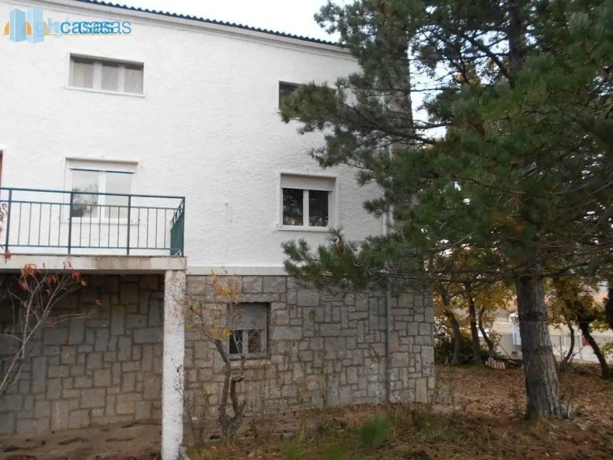 Vista exterior de Casa o chalet en venta en Becedas