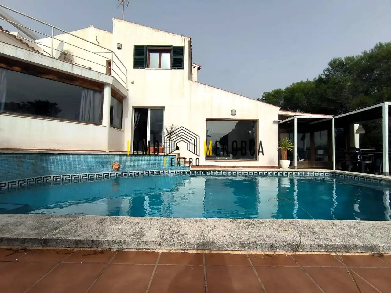 Vista exterior de Casa o xalet en venda en Maó - Mahón amb Aire condicionat, Jardí privat i Terrassa
