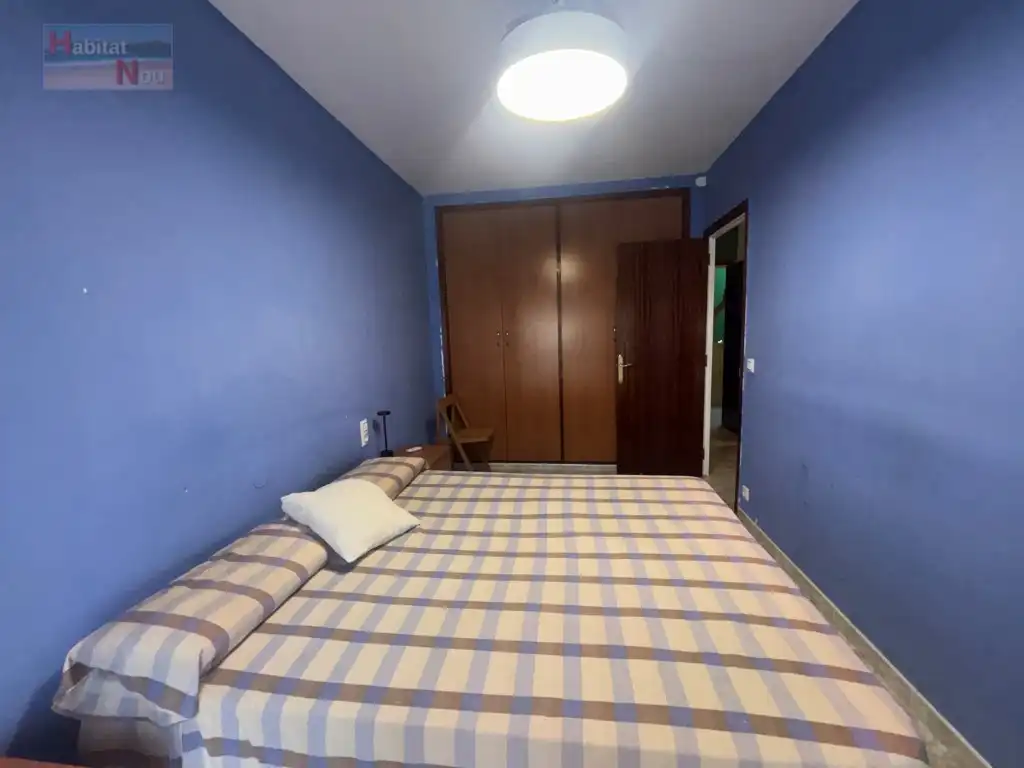Bedroom of Flat for sale in La Bisbal del Penedès  with Air Conditioner and Oven