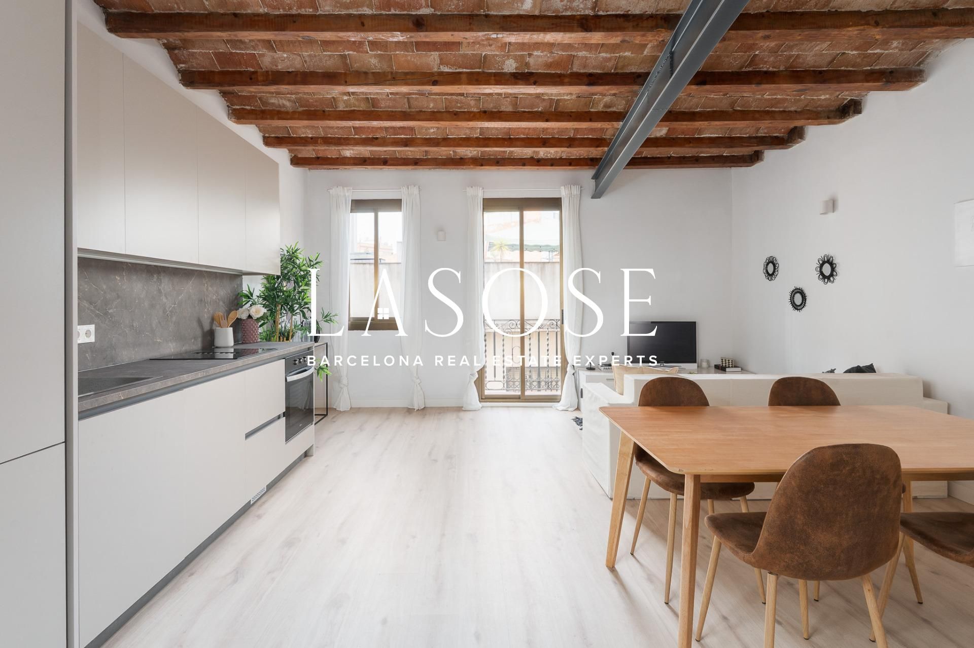 Exterior view of Flat for sale in  Barcelona Capital  with Heating, Terrace and Storage room