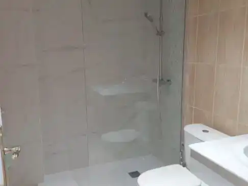 Baño de Casa o chalet en venta en  Granada Capital con Aire acondicionado y Balcón