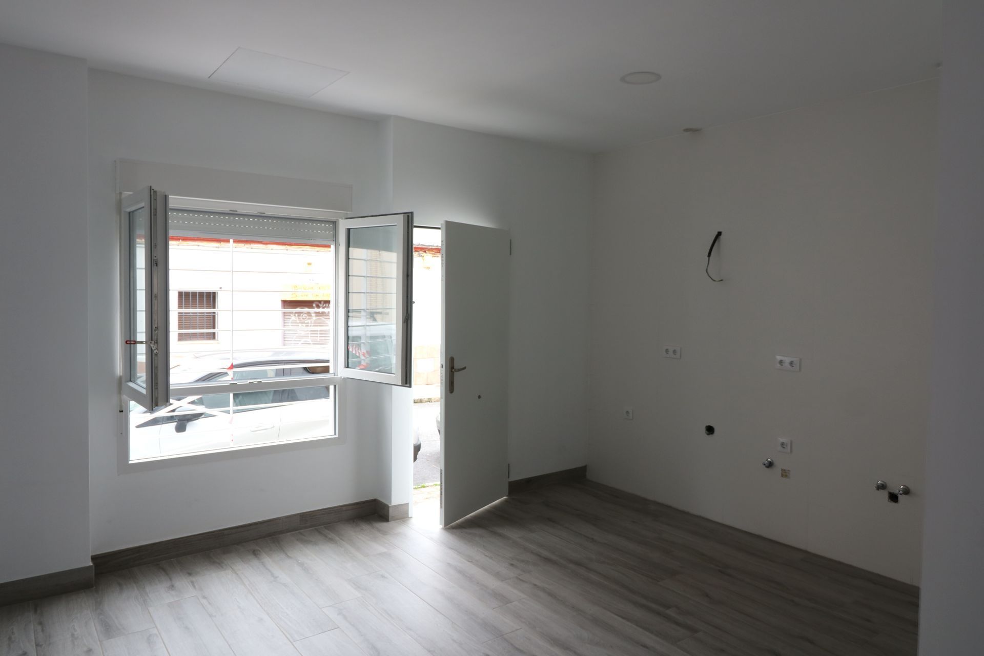 Flat for sale in  Sevilla Capital  with Air Conditioner