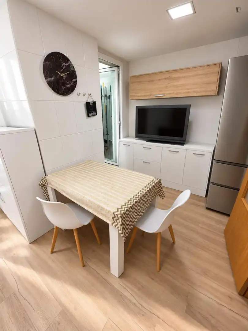 Menjador de Apartament per a compartir en Alicante / Alacant amb Aire condicionat, Calefacció i Moblat