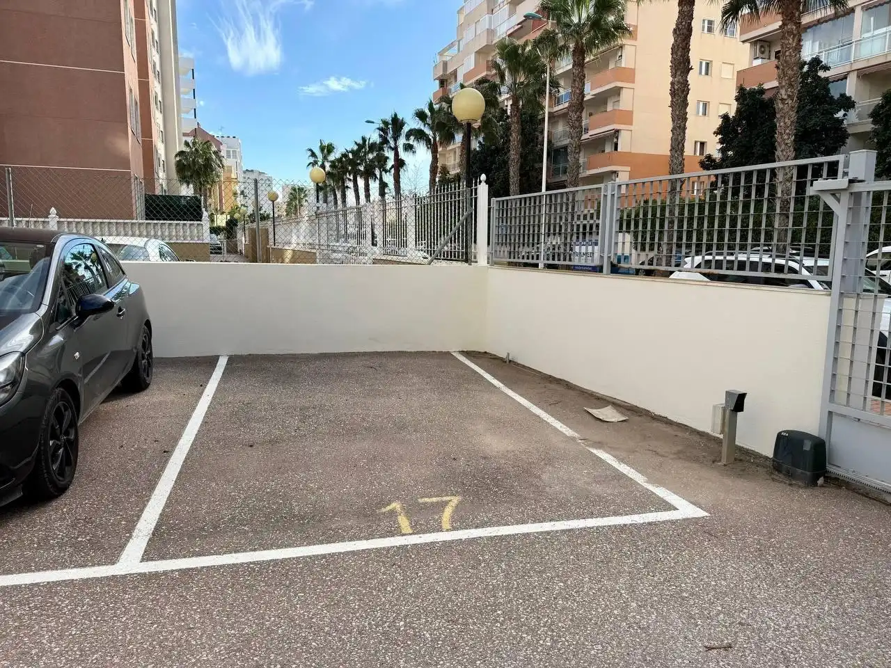 Parking de Apartamento en venta en Guardamar del Segura con Aire acondicionado, Jardín privado y Terraza