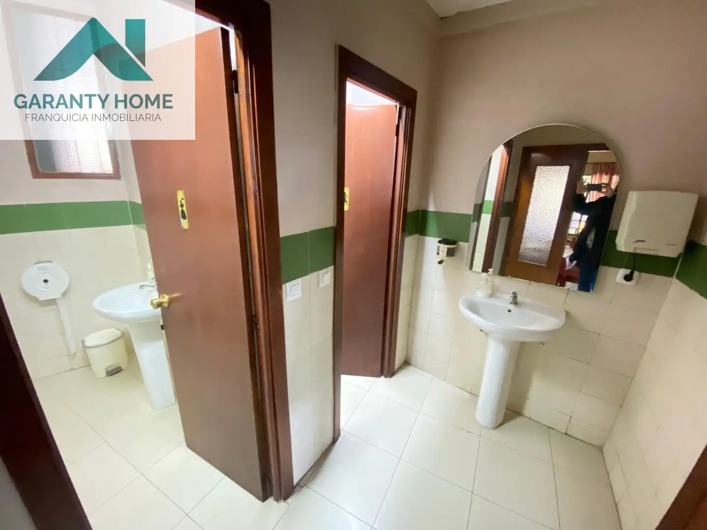 Baño de Casa o chalet en venta en Lucena con Aire acondicionado, Jardín privado y Terraza