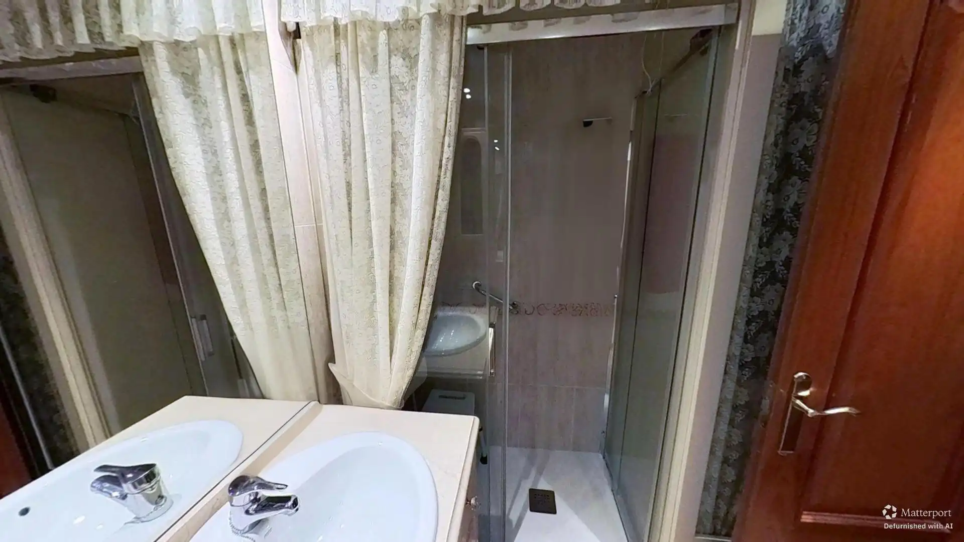 Bathroom of Duplexes for sale in Ávila  with Private garden, Balcony and Community pool