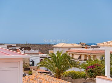 Maison mitoyenne avec piscine à vendre à Tucan