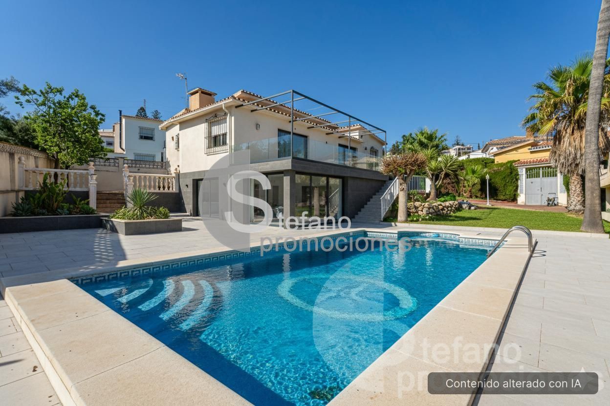 Exterior view of House or chalet for sale in Rincón de la Victoria  with Air Conditioner, Private garden and Terrace