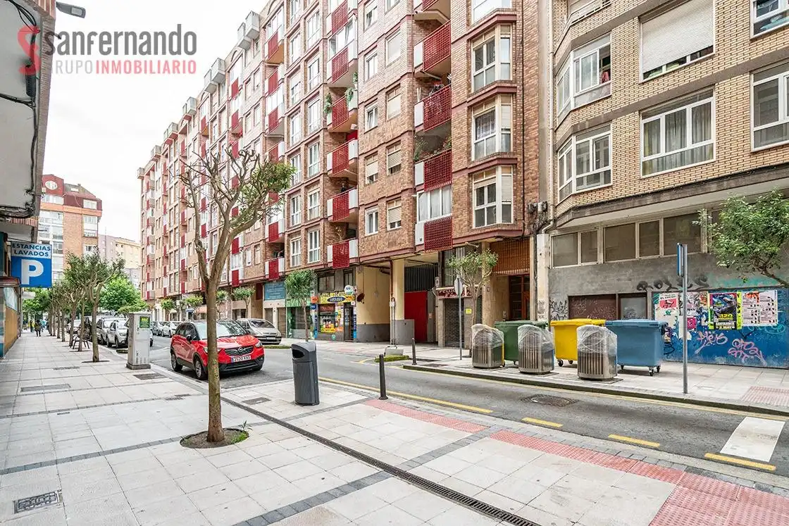 Vista exterior de Piso en venta en Santander con Calefacción y Trastero