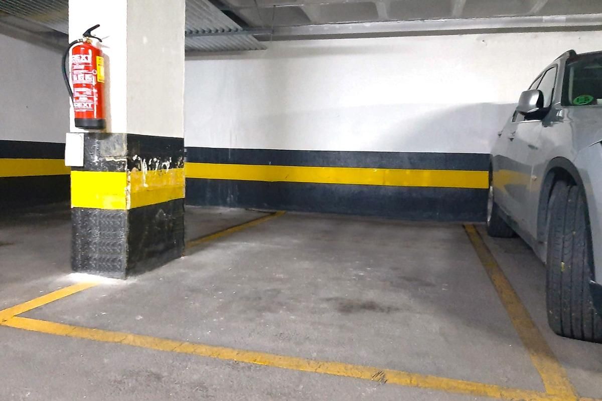 Parking of Garage for sale in  Madrid Capital