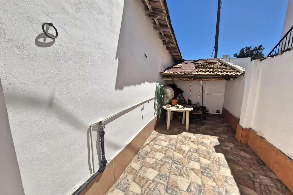 Vista exterior de Finca rústica en venda en Málaga amb Jardí privat, Terrassa i Traster