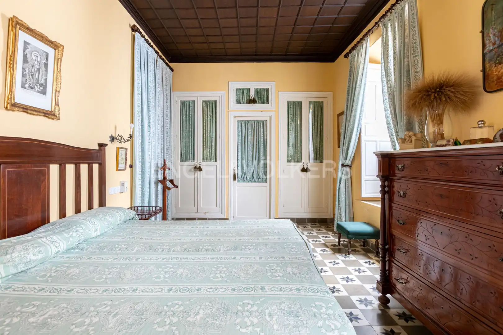 Habitación de Casa o chalet en venta en Umbrete con Calefacción, Jardín privado y Piscina