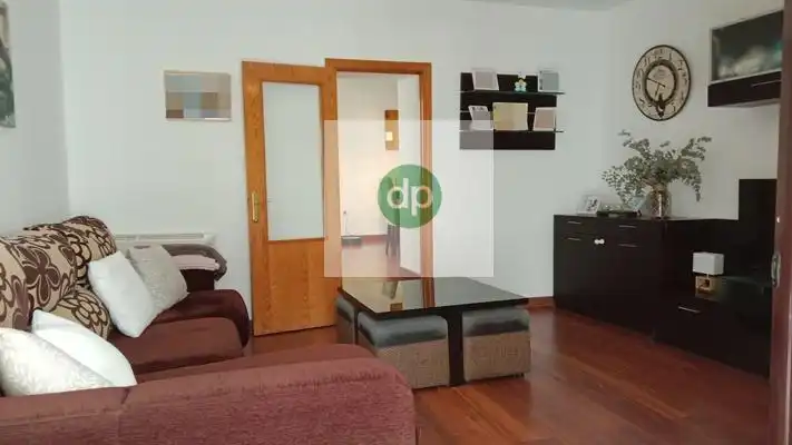 Sala de estar de Planta baja en venta en Badajoz con Calefacción