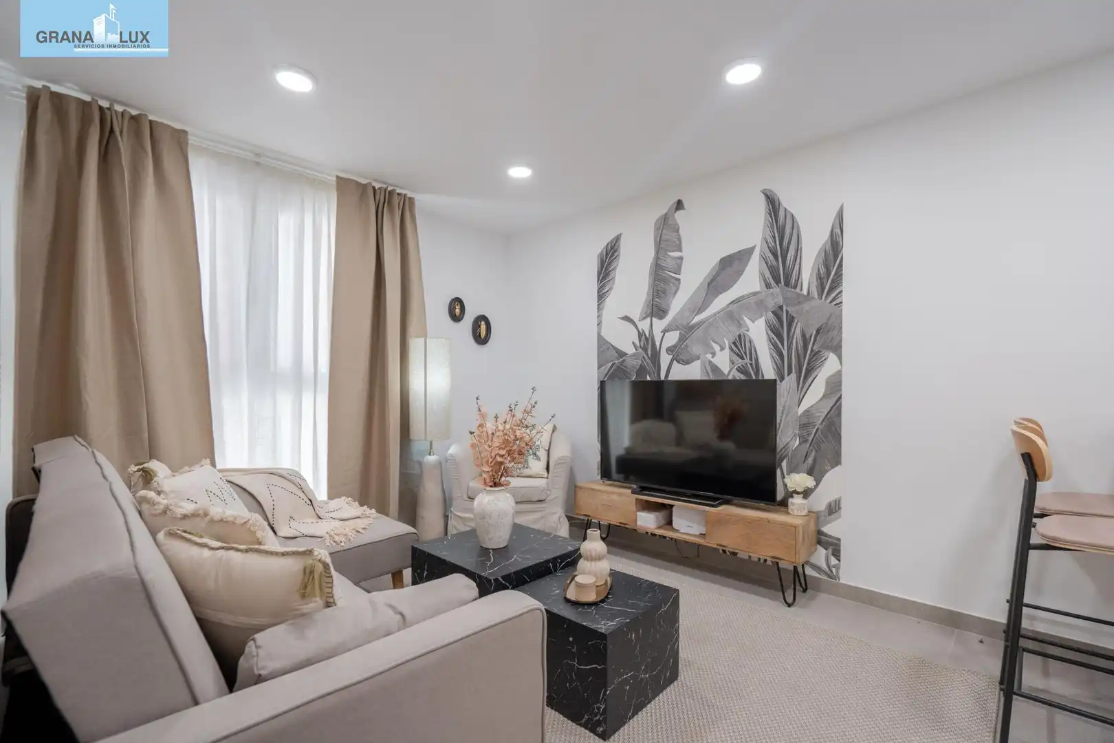 Piso con ascensor en venta en Avenida PABLO PICASSO, imagen 2