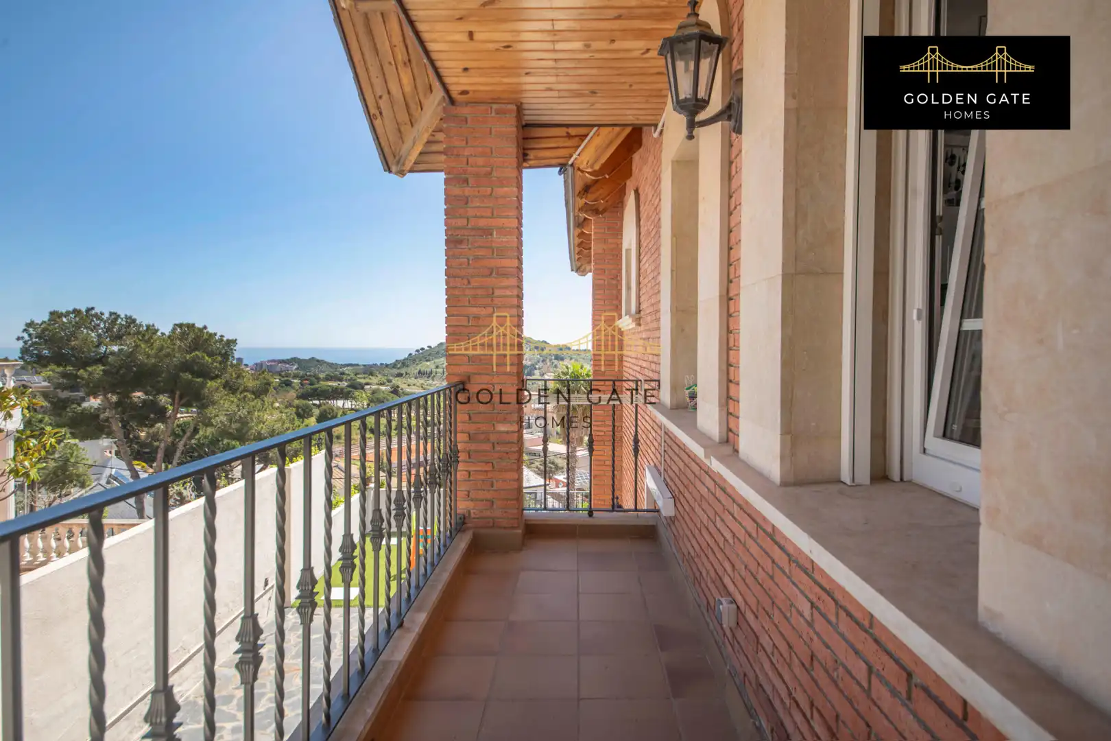 Terraza de Casa o chalet en venta en Badalona con Aire acondicionado, Calefacción y Jardín privado