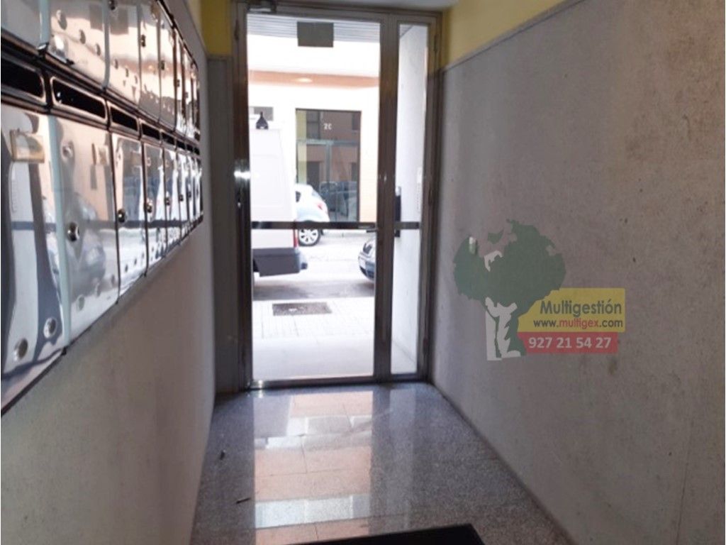 Flat for sale in Cáceres Capital  with Heating, Oven and Washing machine