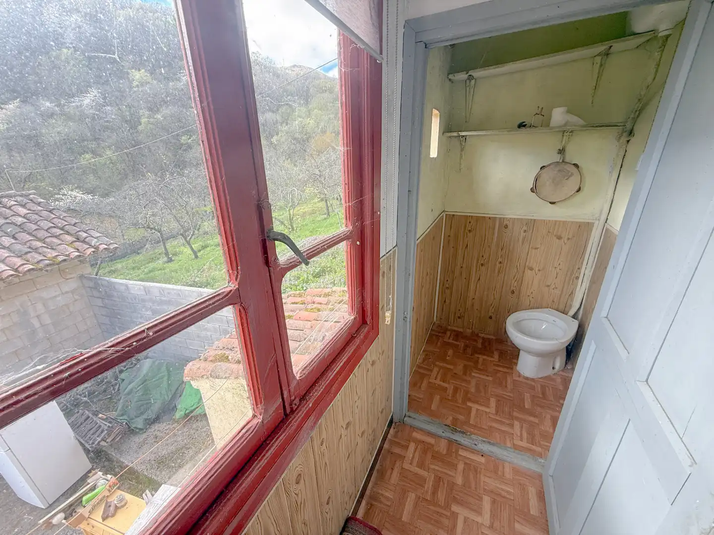 Baño de Casa o chalet en venta en Mieres (Asturias) con Jardín privado y Balcón