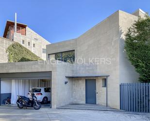 Exterior view of House or chalet for sale in  Barcelona Capital  with Heating, Private garden and Parquet flooring