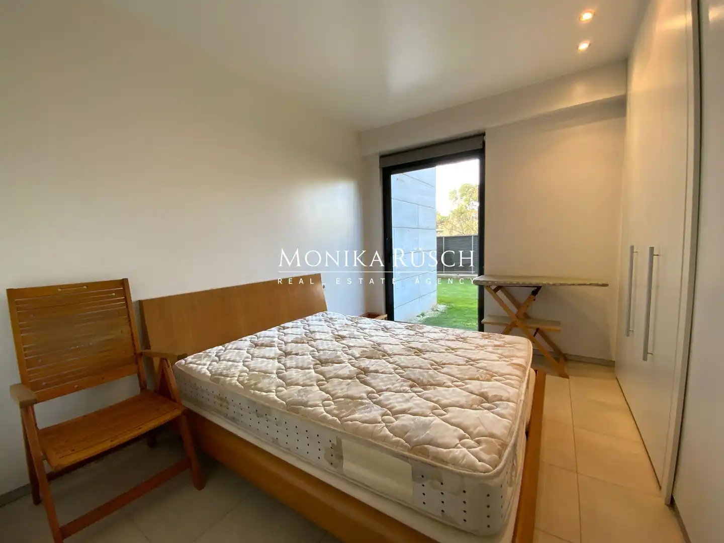 Dormitori de Casa o xalet en venda en Sant Cugat del Vallès amb Aire condicionat, Calefacció i Jardí privat