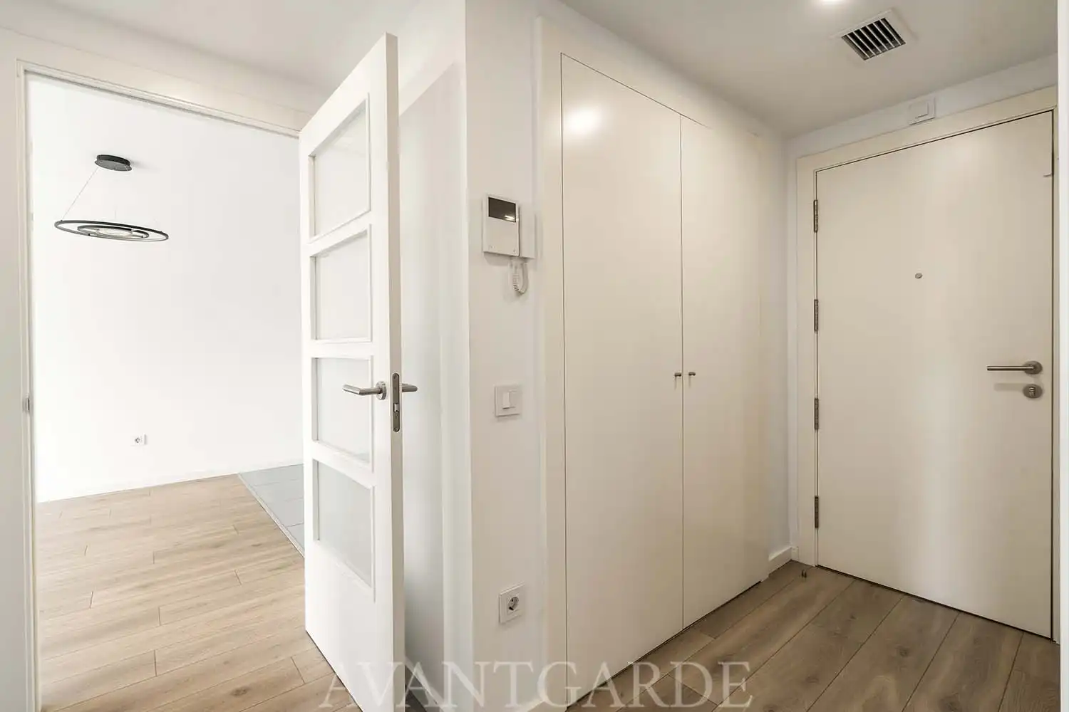 Ático de alquiler en Pallejà con Aire acondicionado, Calefacción y Terraza