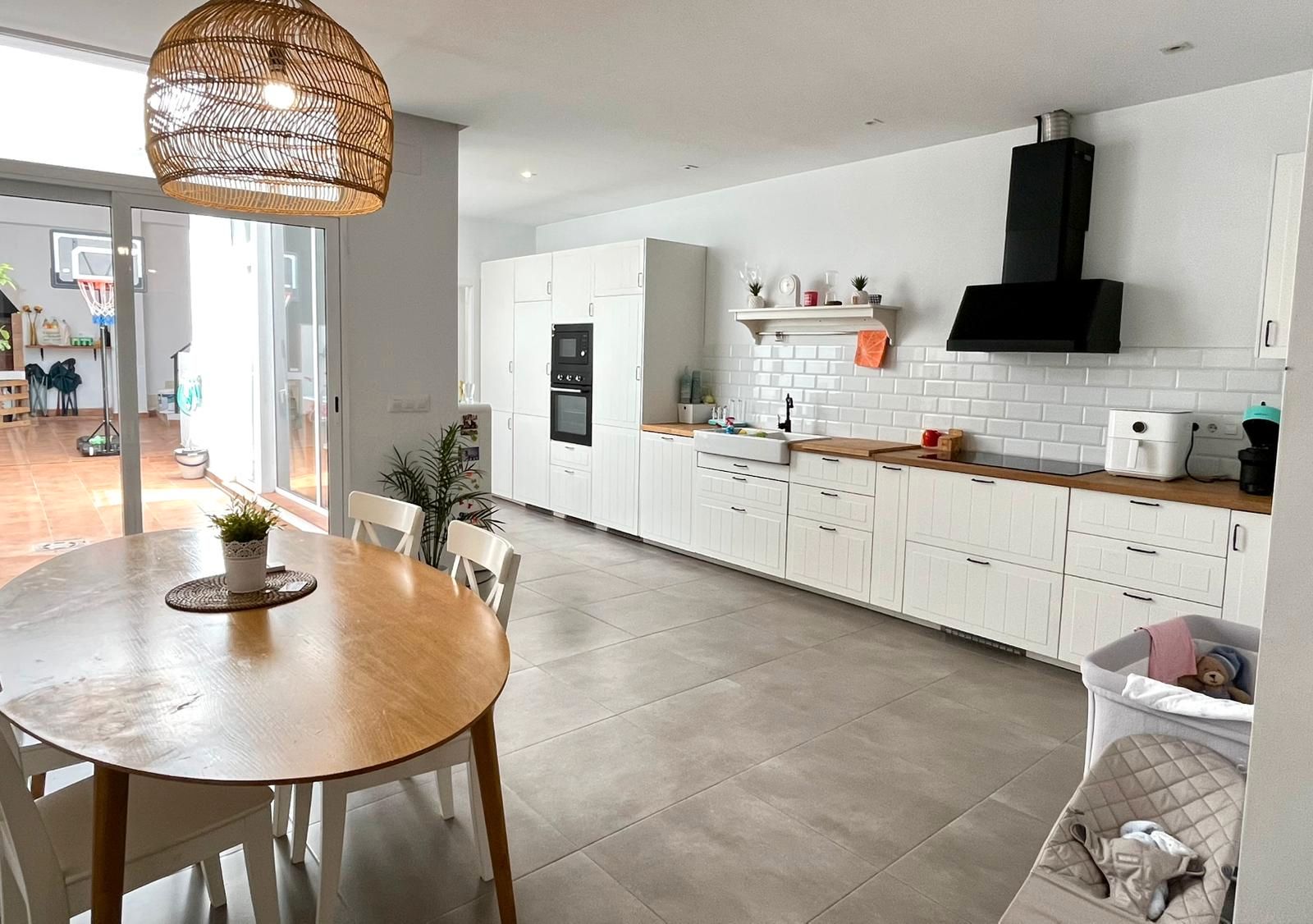 Casa adosada en venda a Avinguda Poble Nou, Alginet