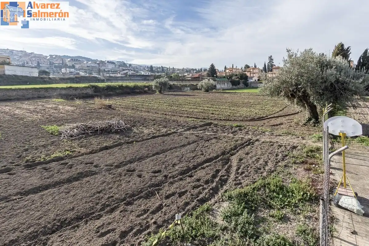 Country homes for sale in Calle CAJAR, Barrio de la Vega