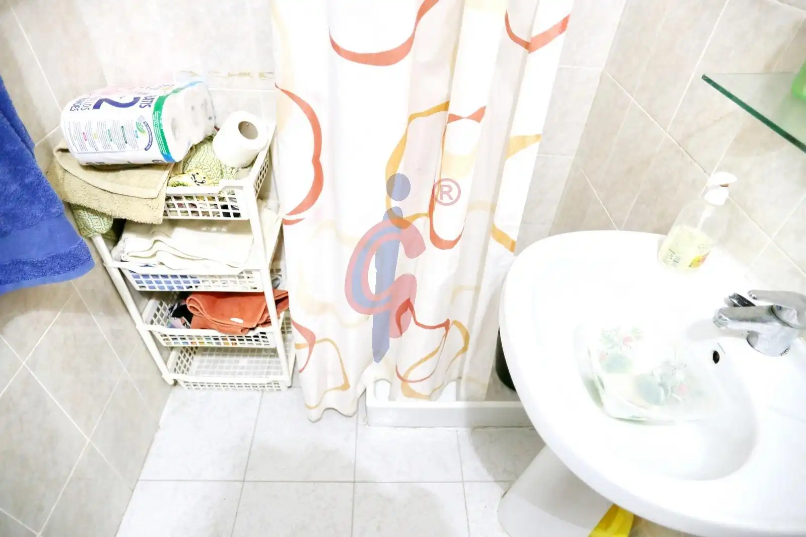 Baño de Estudio en venta en Torrevieja con Terraza y Piscina comunitaria