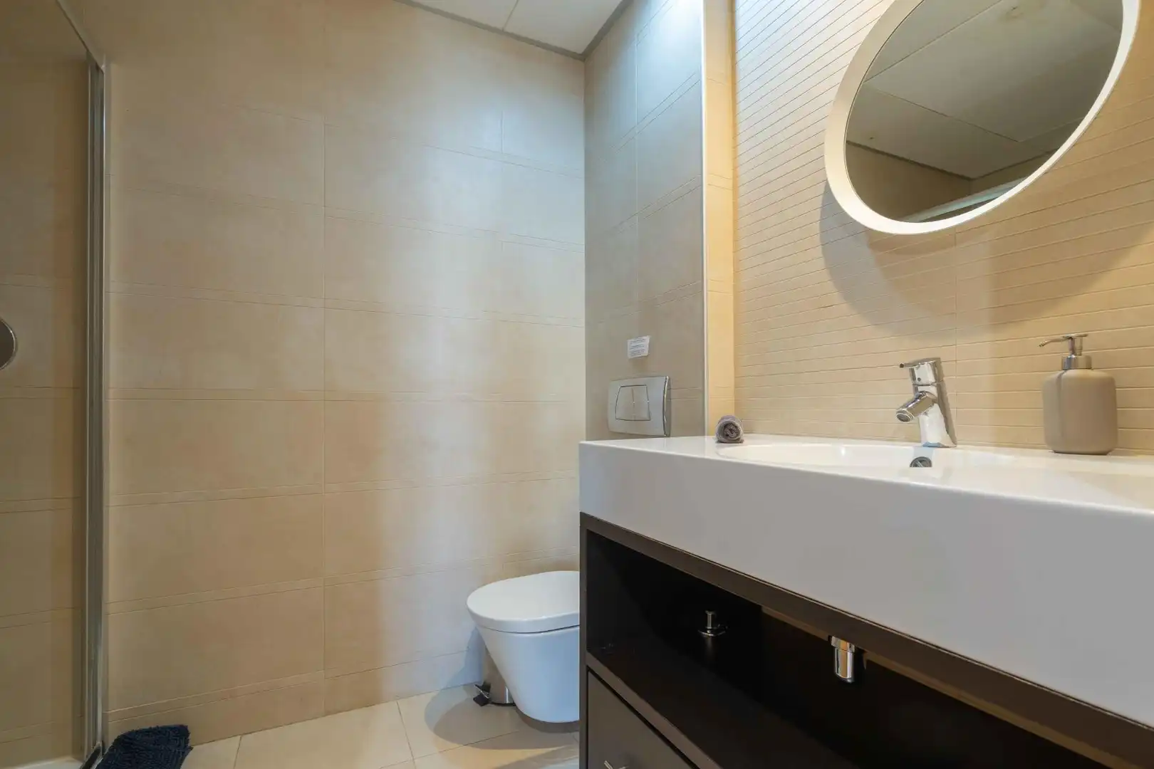 Bany de Apartament en venda en Marbella amb Aire condicionat, Calefacció i Jardí privat