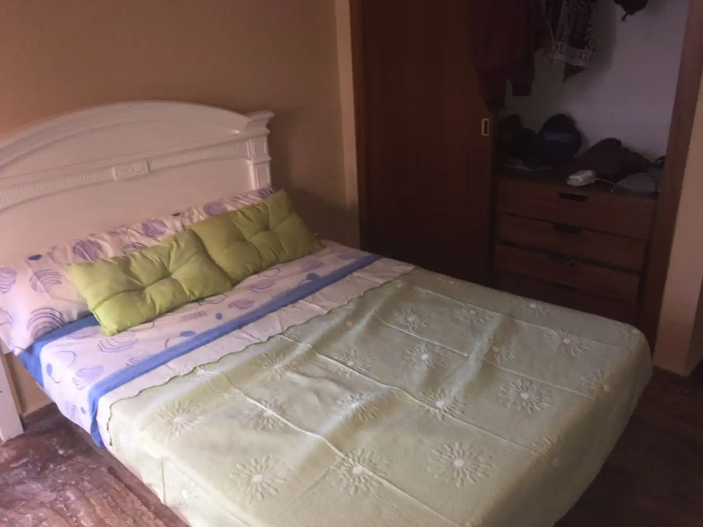 Dormitori de Pis en venda en Córdoba amb Aire condicionat i Terrassa