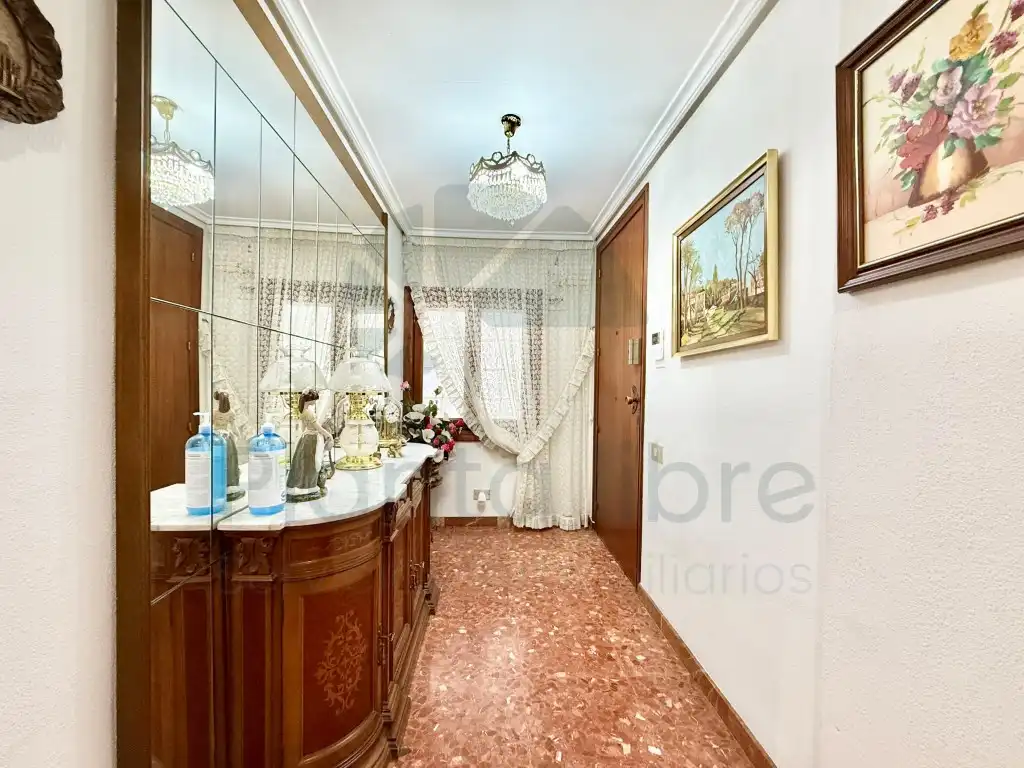 Flat for sale in  Logroño  with Air Conditioner, Heating and Balcony