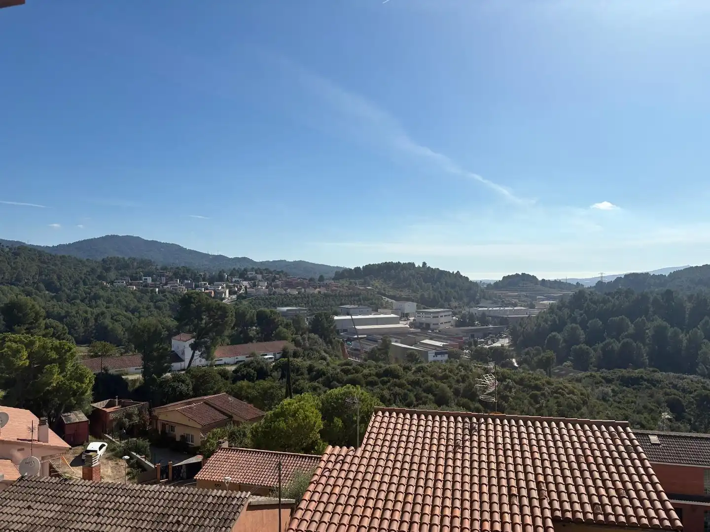 Vista exterior de Planta baixa en venda en El Papiol amb Terrassa i Balcó