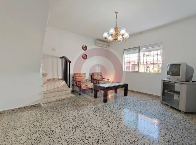 Casa adosada en Venta en Calle Cruz del Cordero, 26 en Norte - Barrio del Pilar - El Reñidero