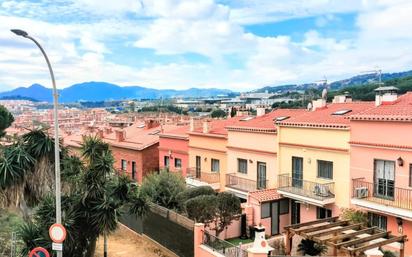 Vista exterior de Àtic en venda en Mataró amb Terrassa