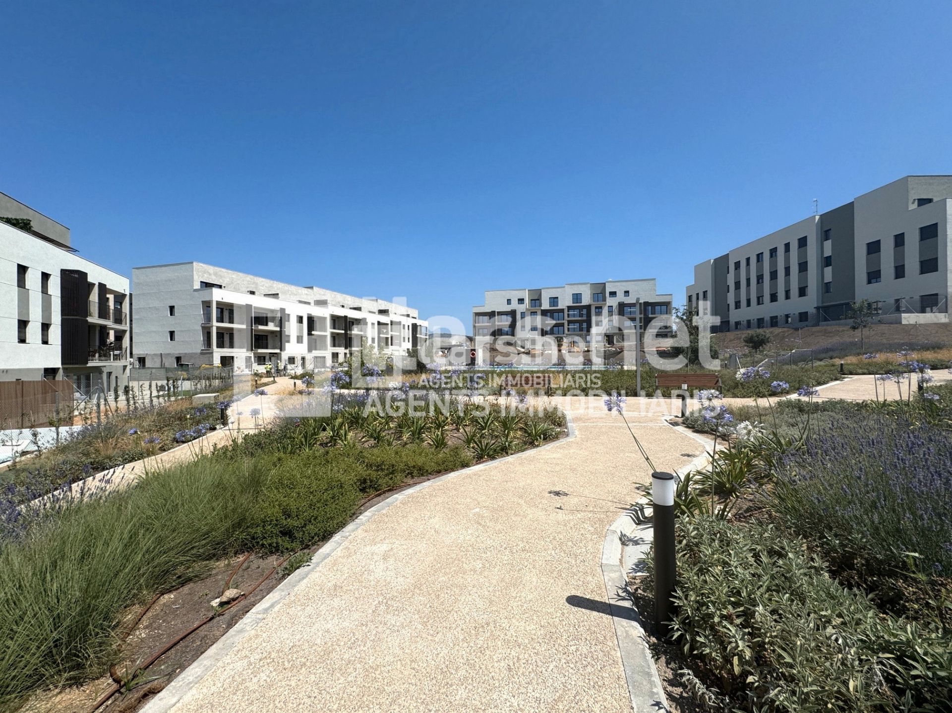 Vista exterior de Pis de lloguer en Vilanova i la Geltrú amb Aire condicionat, Calefacció i Terrassa