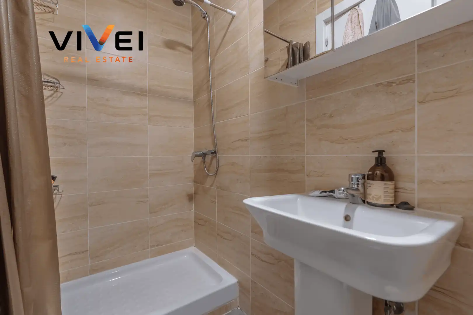 Baño de Piso en venta en Madrid con Calefacción y Balcón