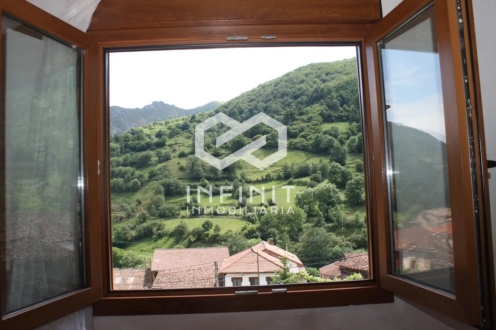 Vista exterior de Casa o chalet en venta en Somiedo con Calefacción, Jardín privado y Trastero