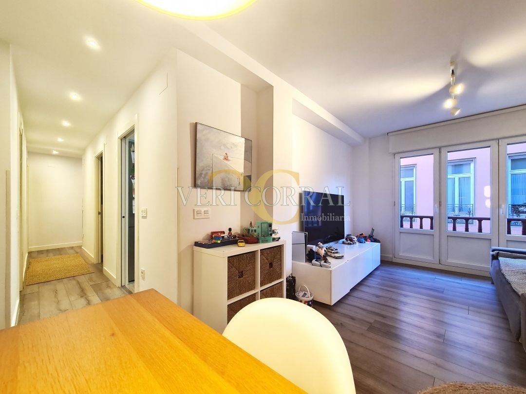 Vista exterior de Pis en venda en Gijón  amb Calefacció i Terrassa